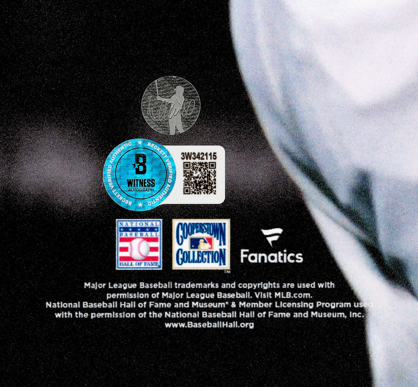 Ichiro Suzuki & Ken Griffey Jr. Autographed 16x20 Photo Seattle Mariners Grand Slam Celebration IS Holo & Beckett BAS Witness Stock #254339