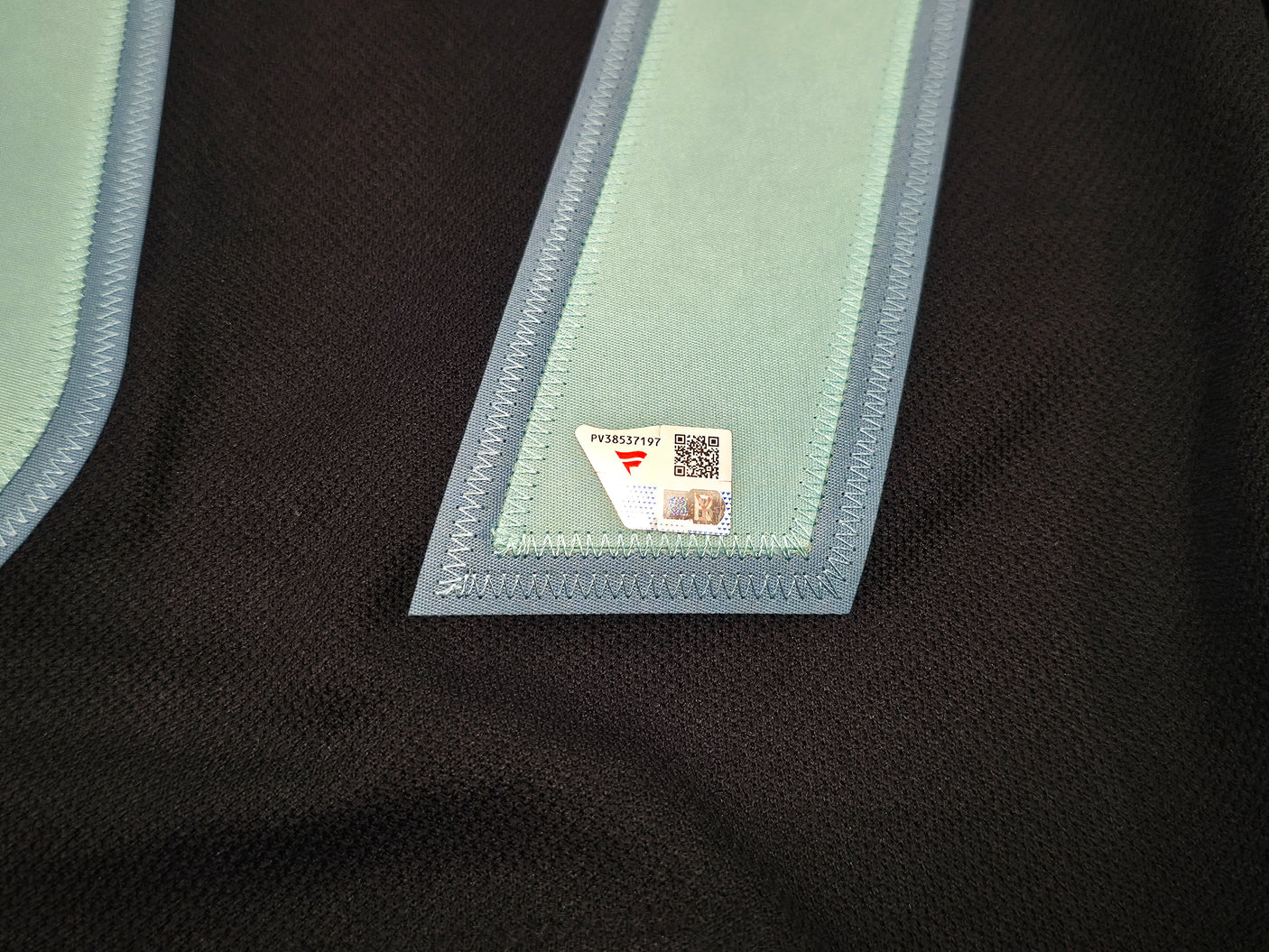 Seattle Kraken Yanni Gourde Autographed Blue Adidas Authentic Primegreen Jersey Size 54 Fanatics Holo Stock #254452