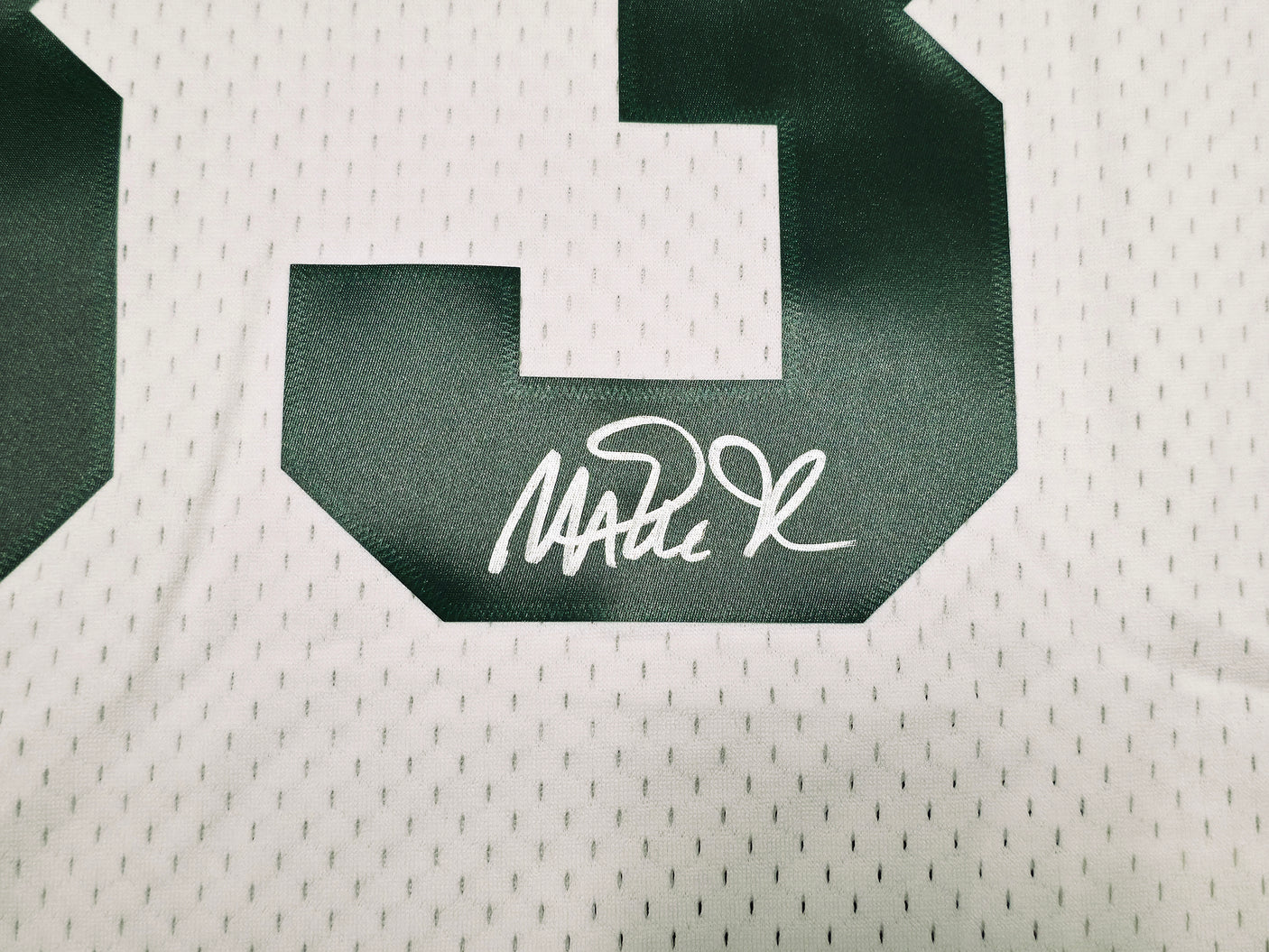 Michigan State Spartans Magic Johnson Autographed White Authentic Mitchell & Ness 1978-79 College Vault Jersey Size XL Beckett BAS Witness Stock #256714