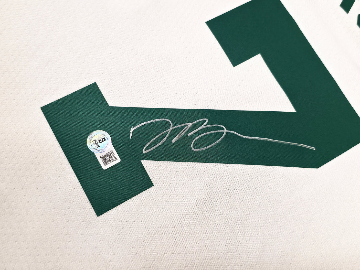 Boston Celtics Jaylen Brown Autographed White Nike Swingman Association Edition Jersey Size 48 Beckett BAS Witness Stock #256845