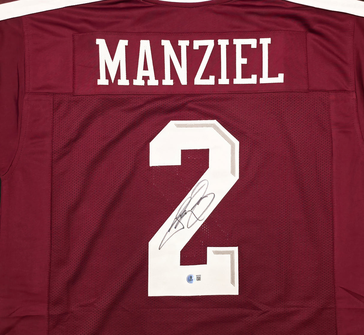 Texas A&M Aggies Johnny Manziel Autographed Maroon Jersey Beckett BAS Witness Stock #262054