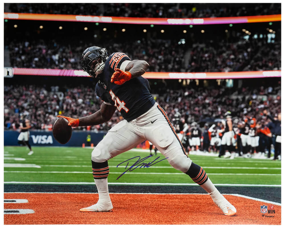 D'Andre Swift Signed Chicago Bears Touchdown Celebration 16x20 Photo