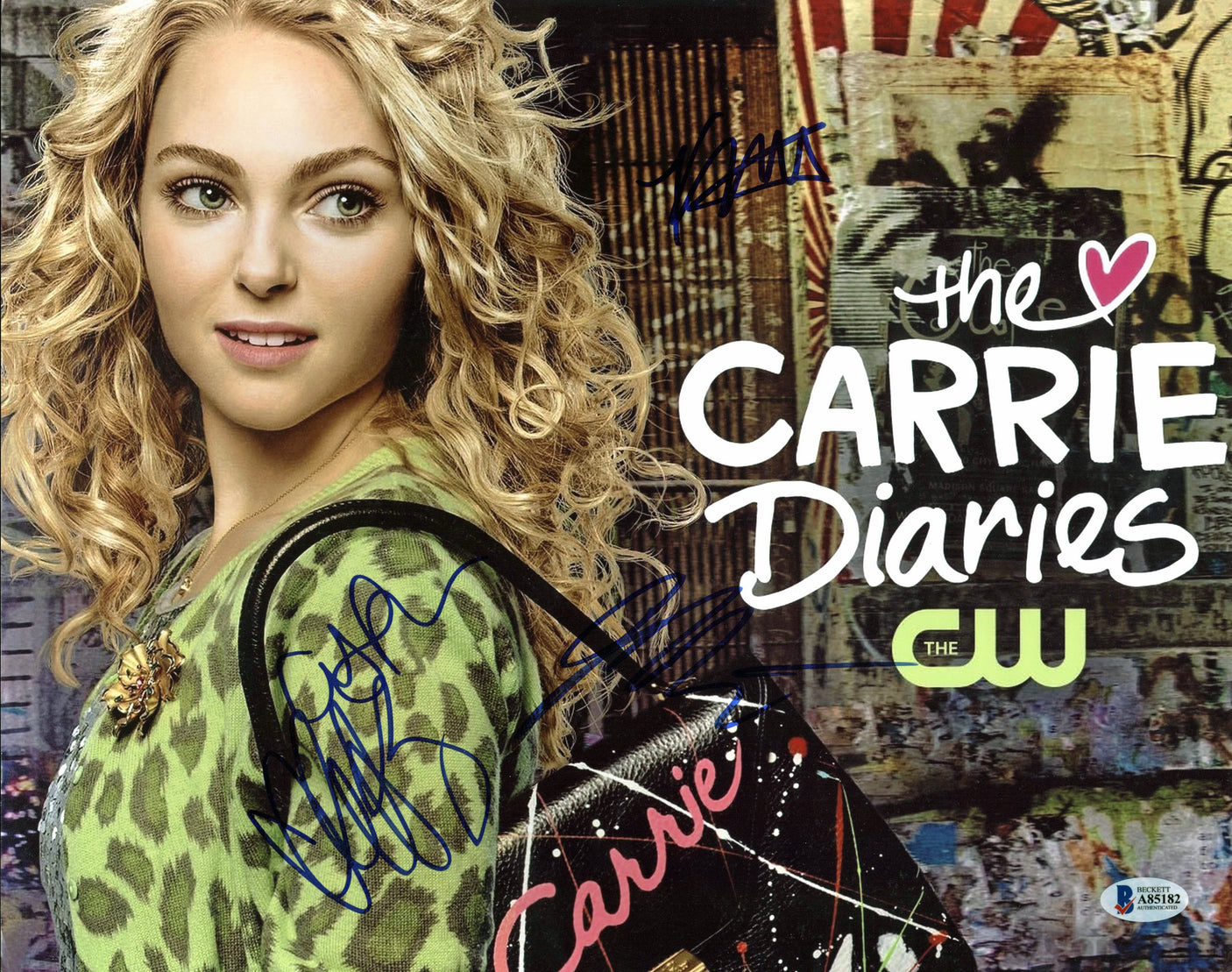 The Carrie Diaries (Robb, Findlay +2) Authentic Signed 11x14 Photo BAS #A85182