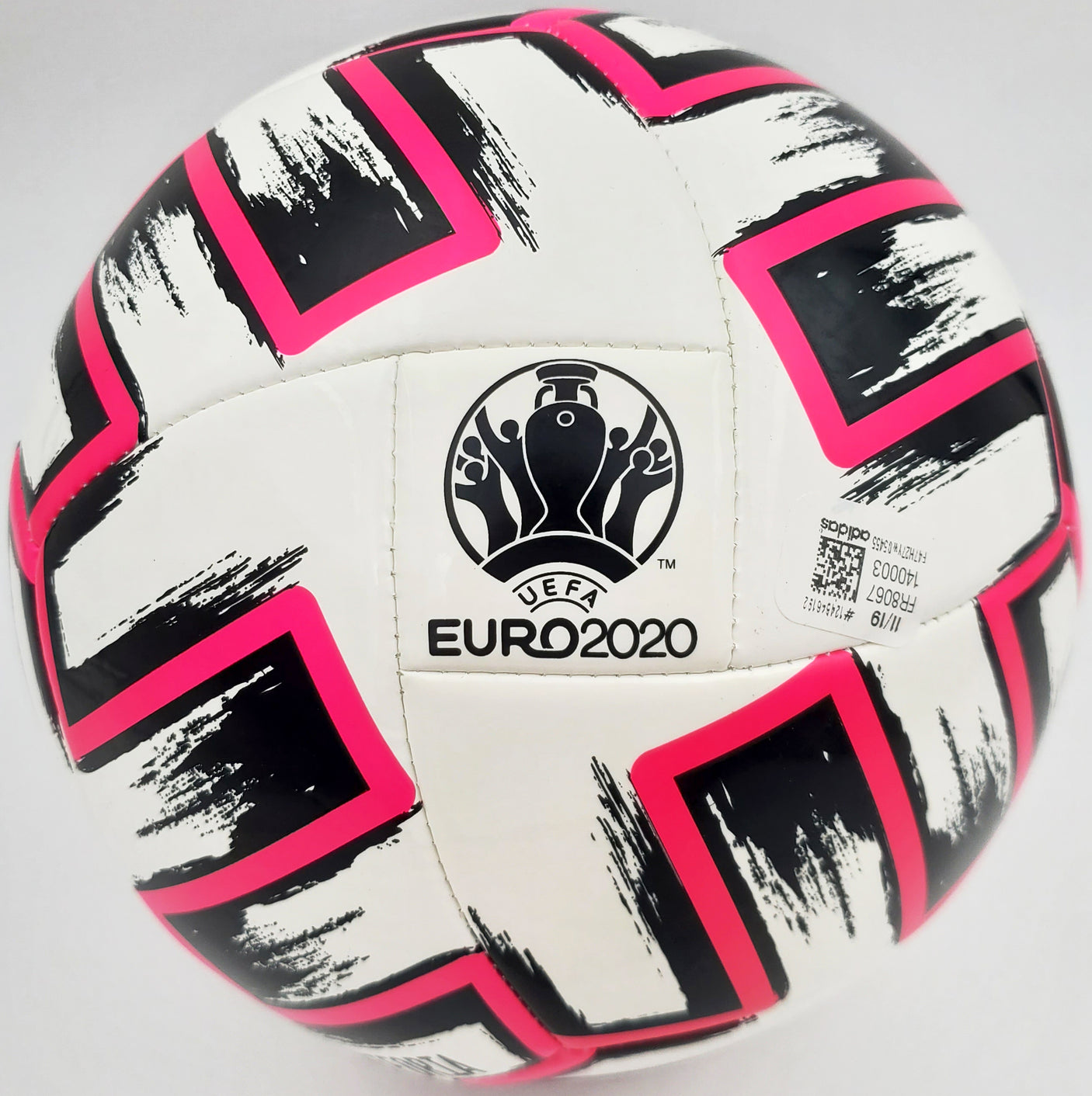 Mason Mount Autographed Adidas Soccer Ball Chelsea F.C. Beckett BAS Stock #196469