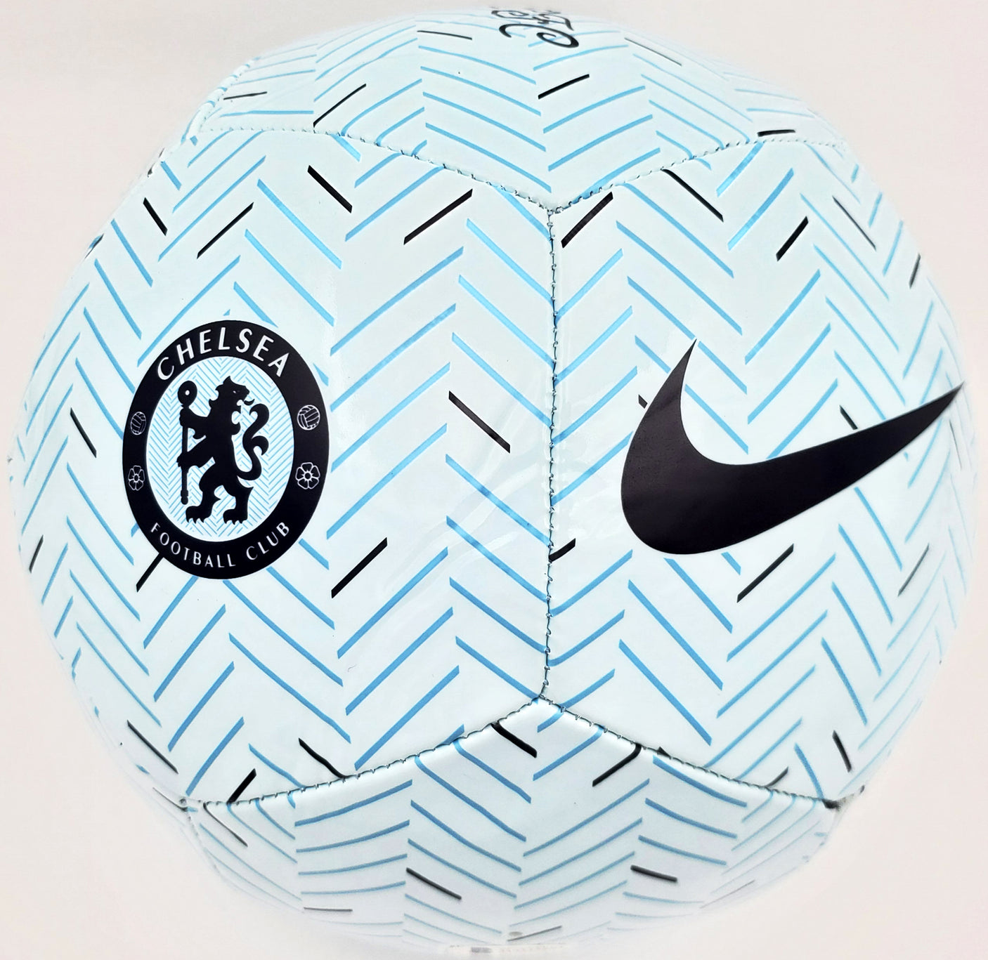 Mason Mount Autographed Nike Soccer Ball Chelsea F.C. Beckett BAS Stock #196470