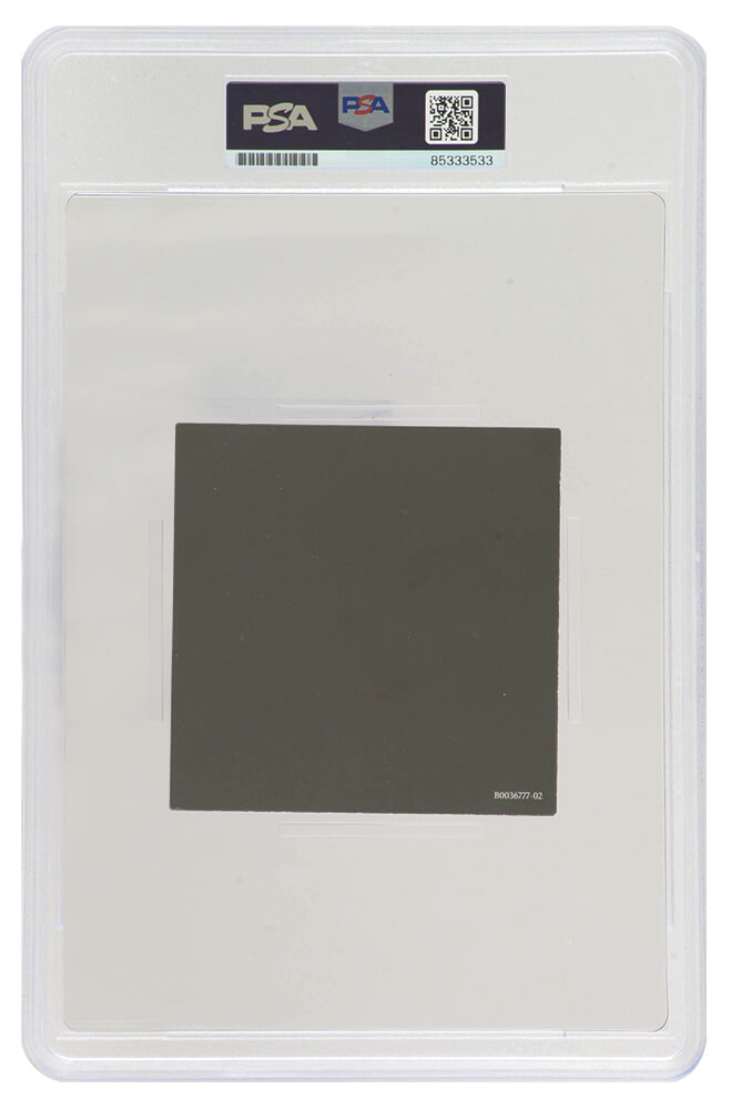 Shania Twain Signed 'Queen Of Me' 4x4 CD Insert (In Gold) - (PSA/DNA Encapsulated)