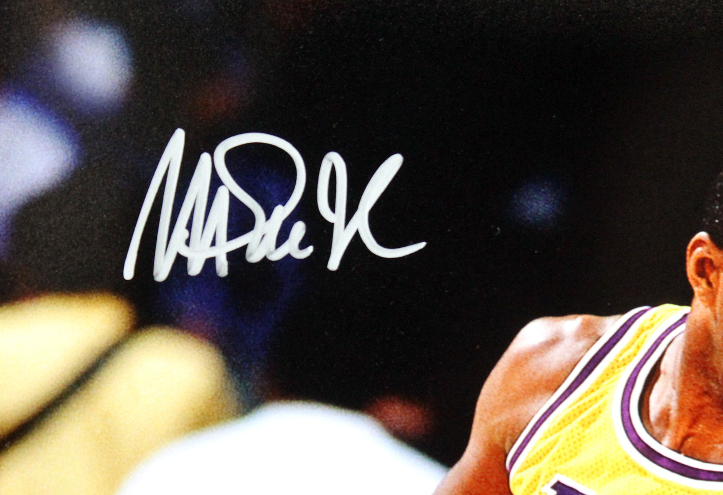 Lakers Magic Johnson Signed 16X20 Photo w/ Michael Jordan BAS Witnessed