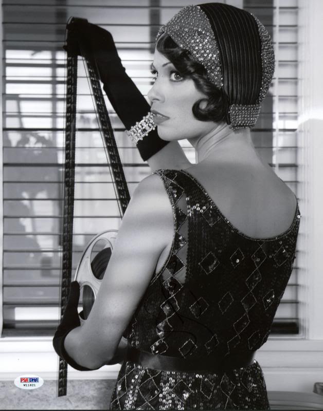 Berenice Bejo The Artist Signed Authentic 11X14 Photo PSA/DNA #W11821