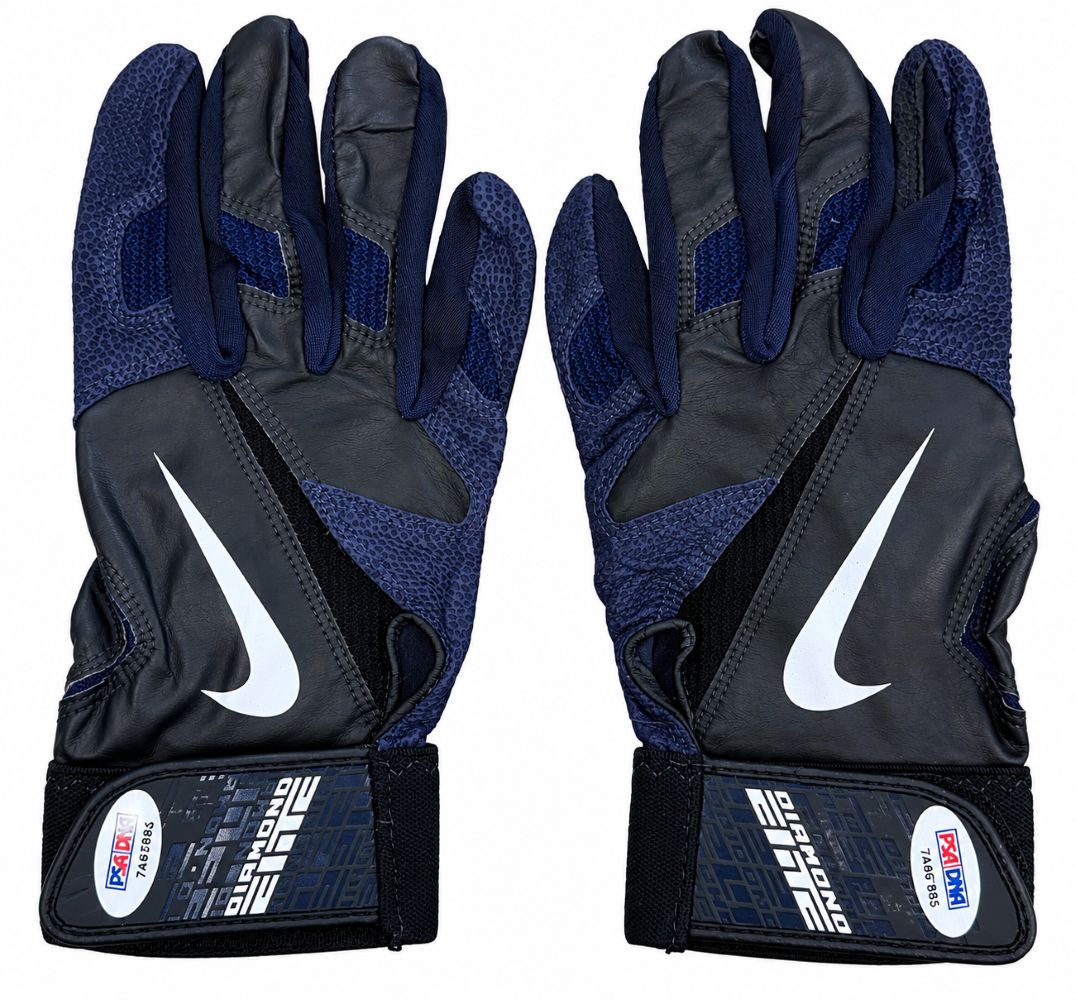 Robinson Cano Yankees Signed Game-Used Nike Diamond Elite Gloves PSA 785+786
