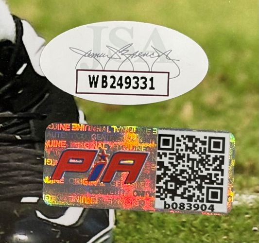 Donovan McNabb Signed Framed 11x14 Philadelphia Eagles Photo JSA Hologram