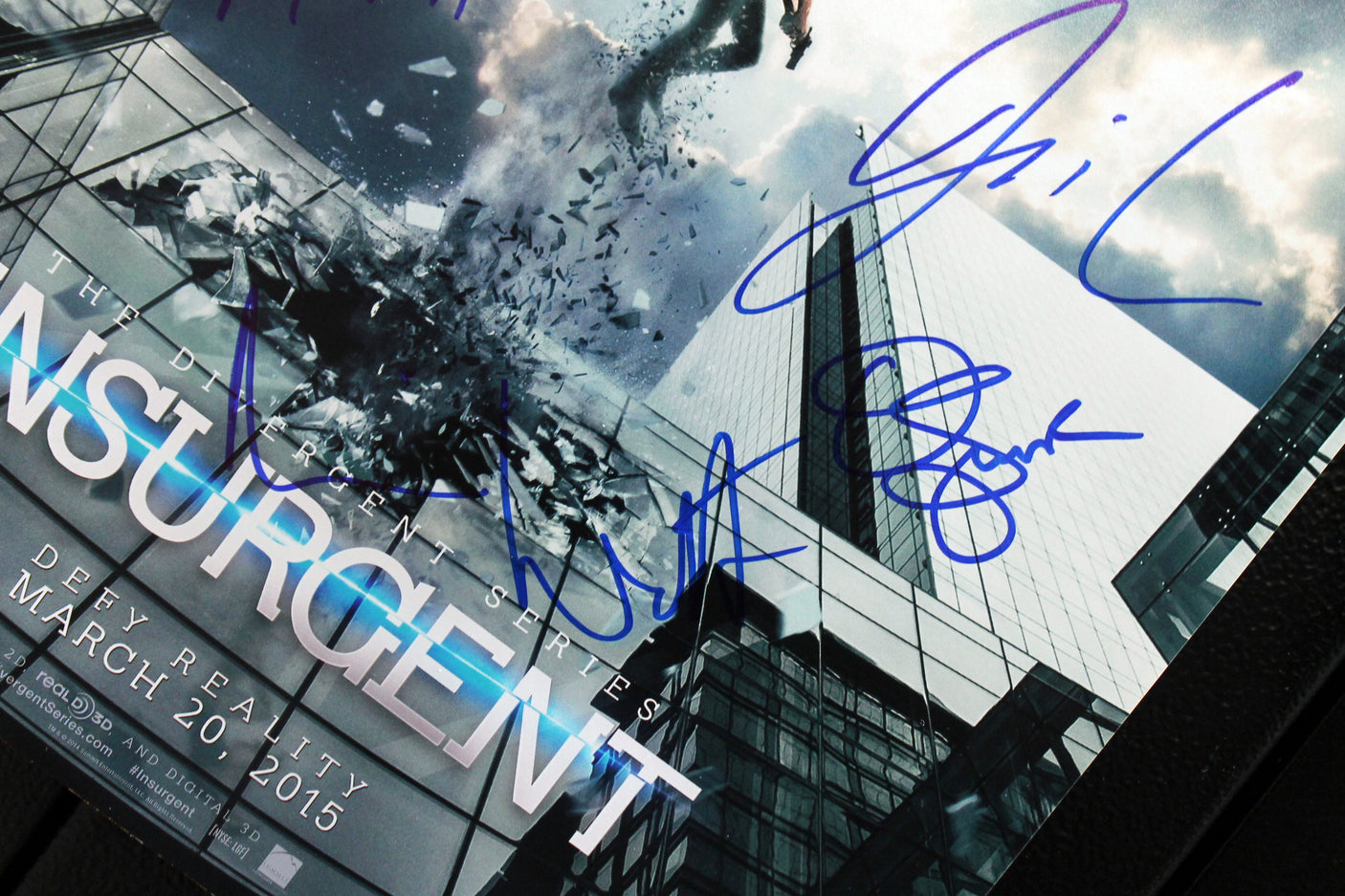 Divergent (6) Watts, Phifer, Courtney, Spencer Signed 12x18 Photo BAS #A09813