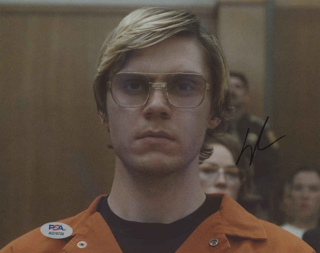 Evan Peters Dahmer Monster Authentic Signed 8x10 Photo PSA/DNA #AQ16720