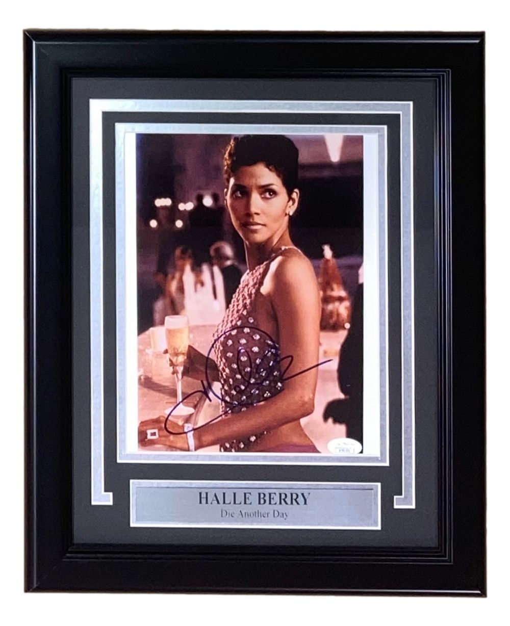 Halle Berry Signed Framed 8x10 Die Another Day Photo JSA
