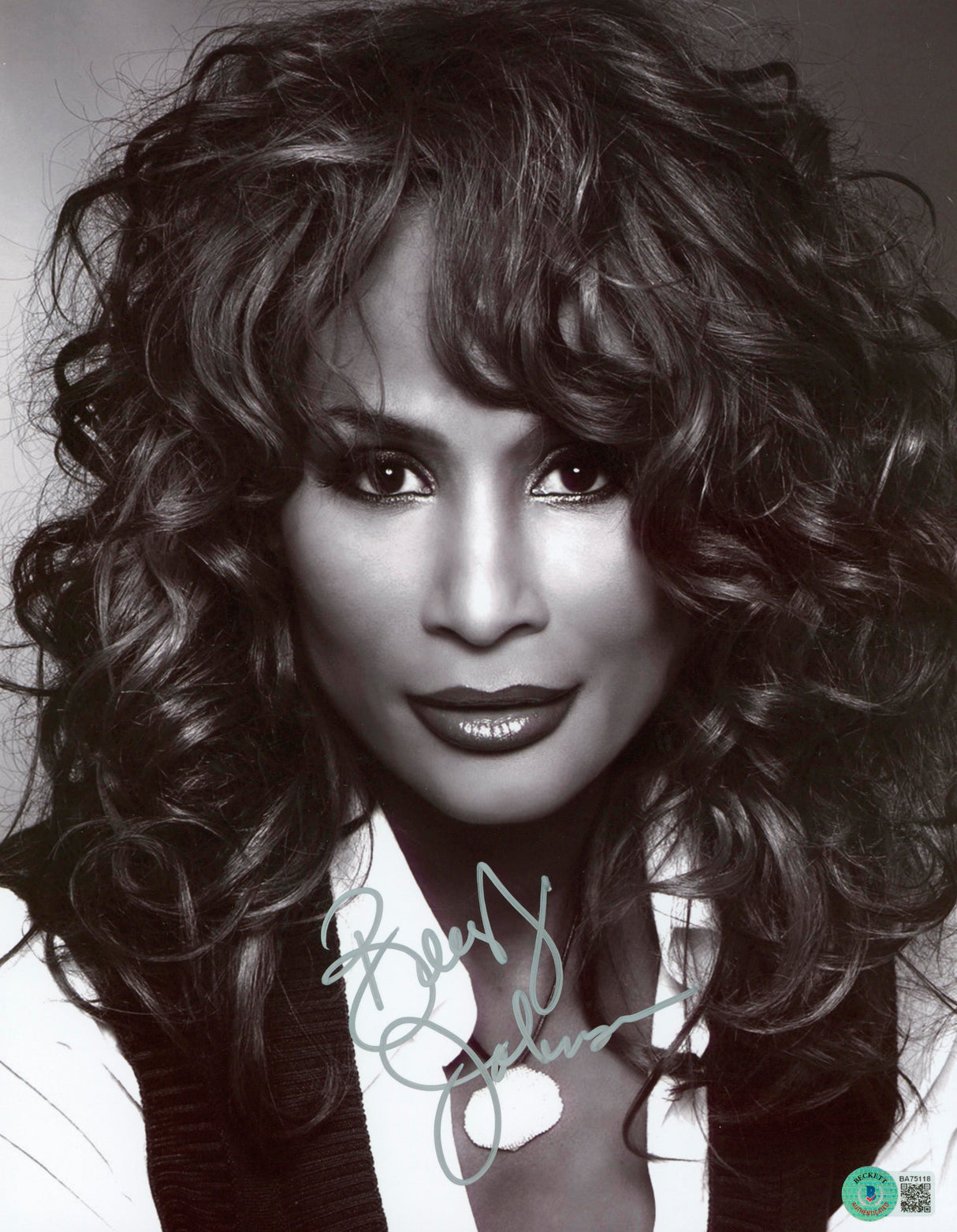 Beverly Johnson Vogue Magazine Authentic Signed 11x14 Photo BAS #BA75118
