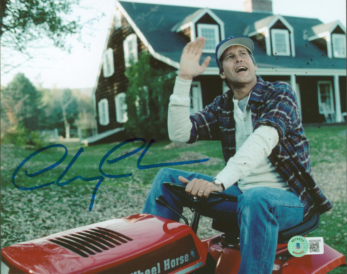 Chevy Chase Funny Farm Authentic Signed 8x10 Horizontal Photo BAS Witnessed
