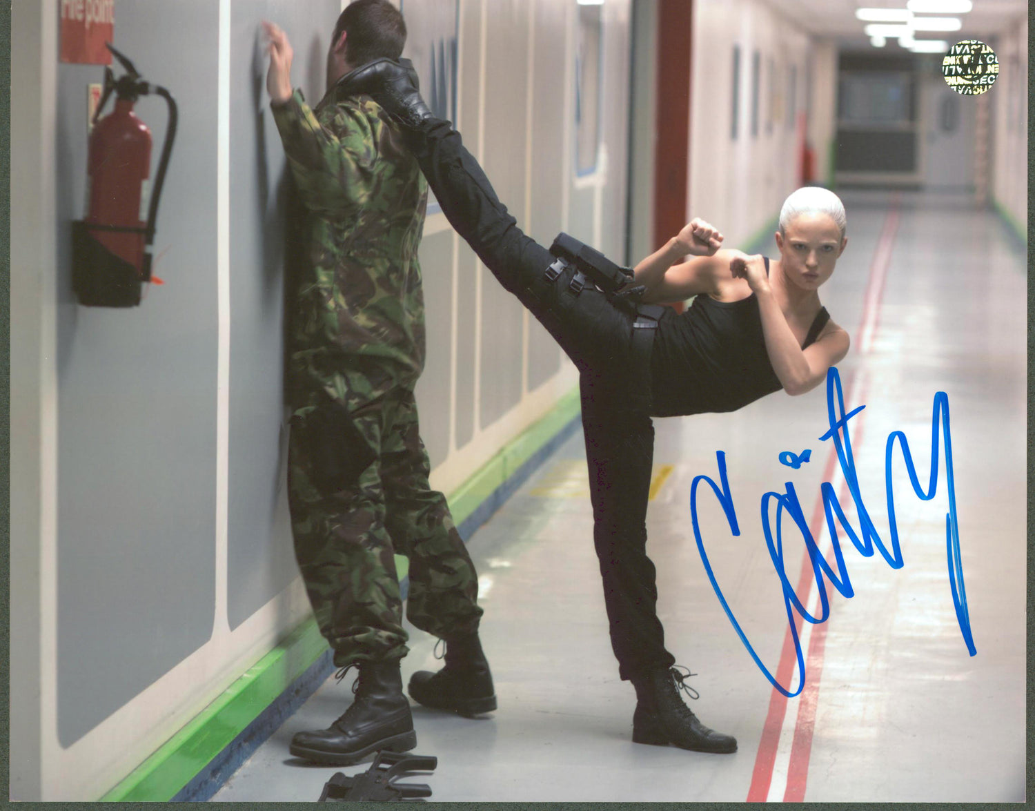 Caity Lotz Arrow Authentic Signed 8x10 Photo Autographed Wizard World