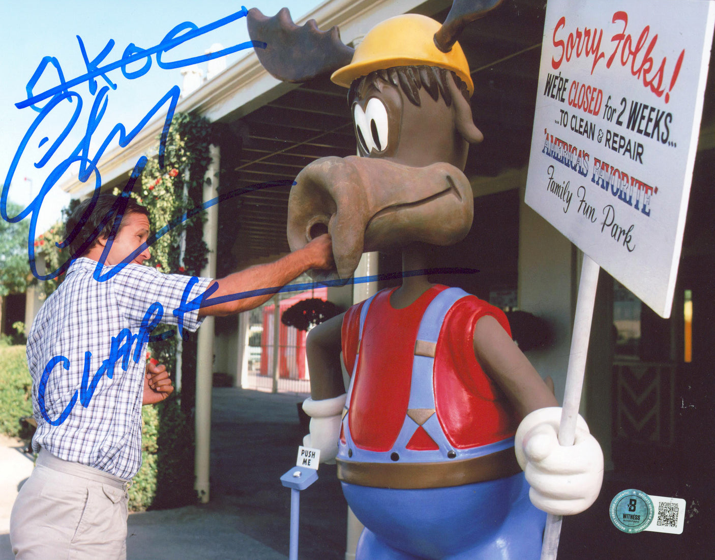 Chevy Chase Vacation "Akoe, Clark" Authentic Signed 8x10 Photo BAS #1W385705