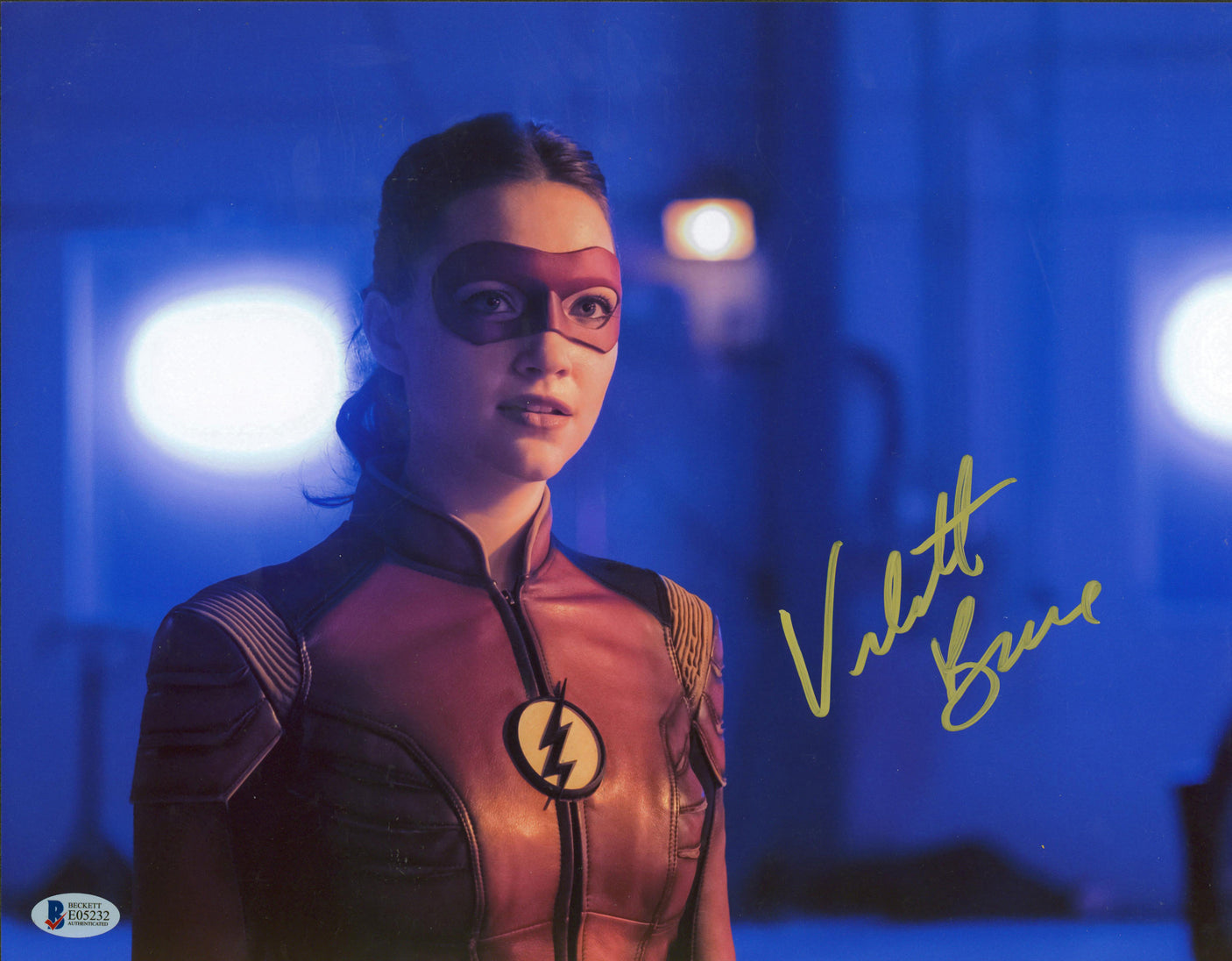 Violett Beane The Flash Authentic Signed 11x14 Photo Autographed BAS #E05232