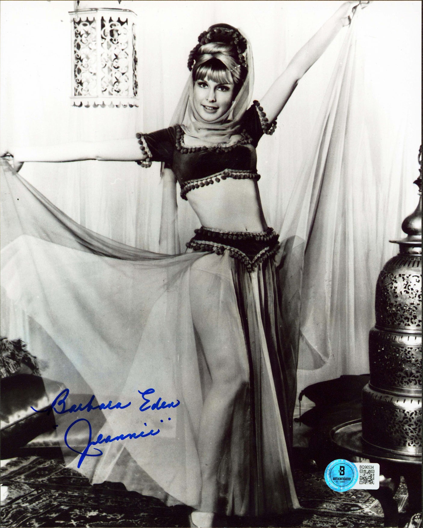 Barbara Eden I Dream of Jeannie "Jeannie" Signed 8x10 Photo BAS #BQ96534