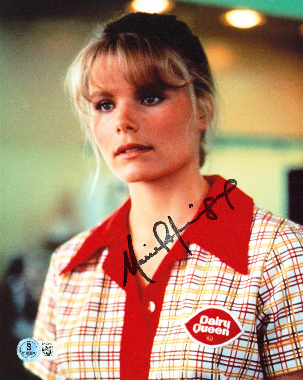 Mariel Hemingway Star 80 Authentic Signed 8x10 Vertical Photo BAS #BN00029