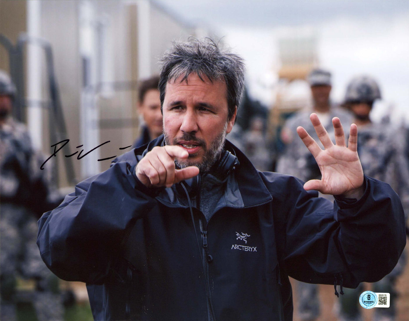 Denis Villeneuve Arrival Authentic Signed 11x14 Horizontal Photo BAS #BS05178