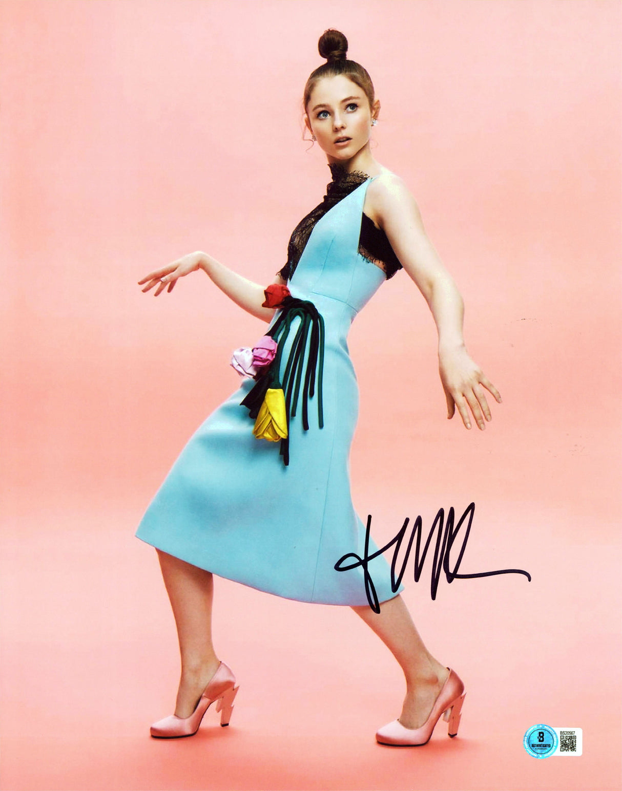 McKenzie Thomasin Jojo Rabbits Authentic Signed 11x14 Photo BAS #BS20567