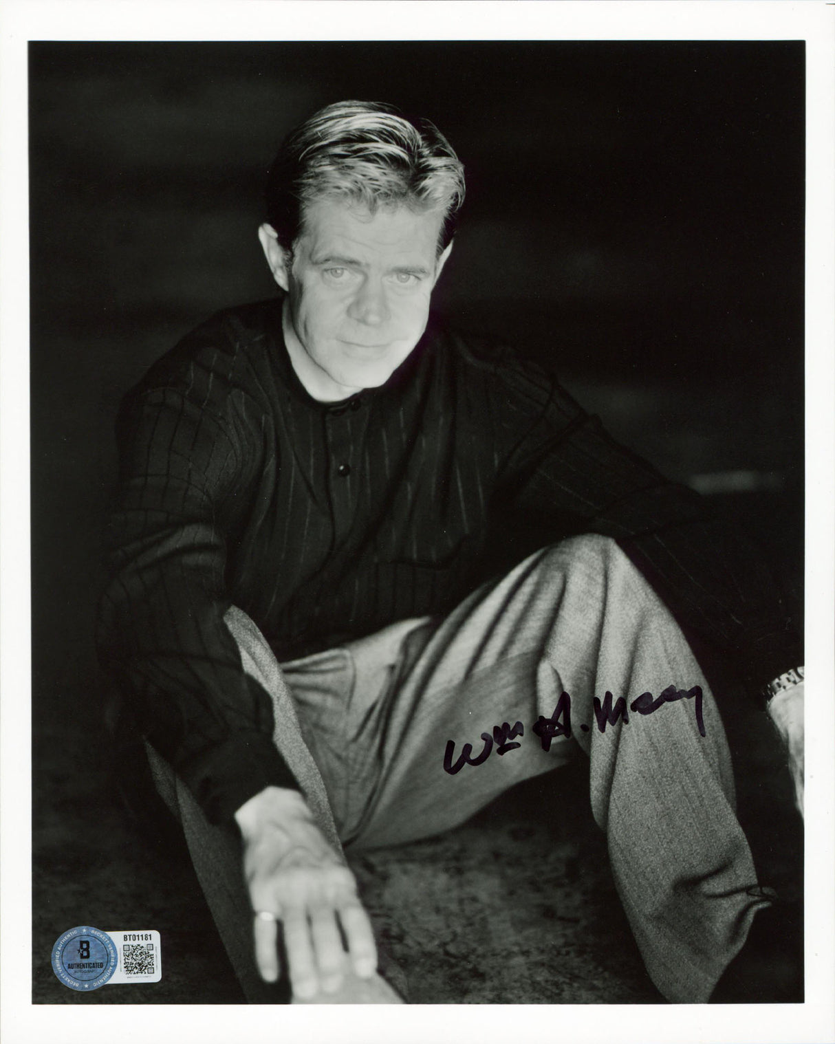 William H. Macy Fargo Authentic Signed 8x10 Vertical Photo BAS #BT01181