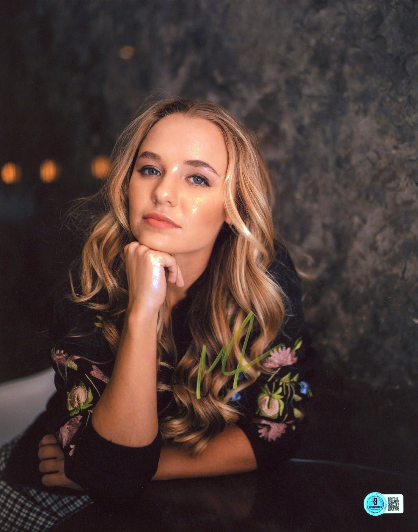 Madison Iseman Still The King Authentic Signed 11x14 Vertical Photo BAS #BT67746