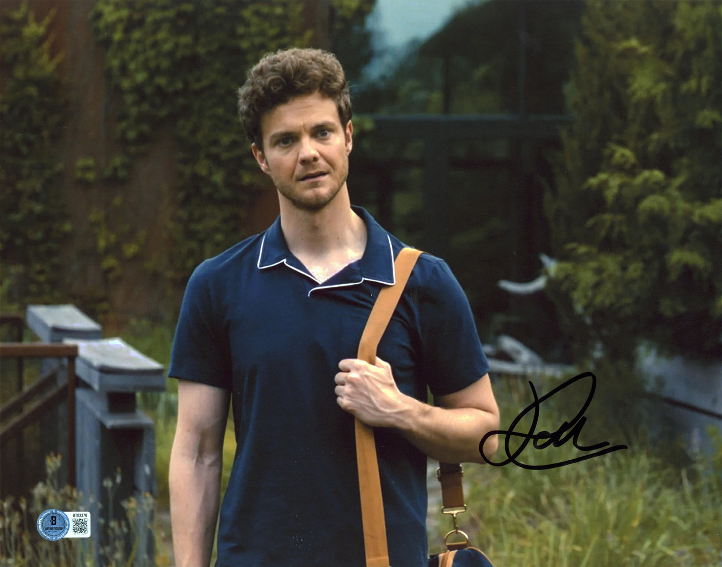 Jack Quaid Companion Authentic Signed 11x14 Horizontal Photo BAS #BT03370