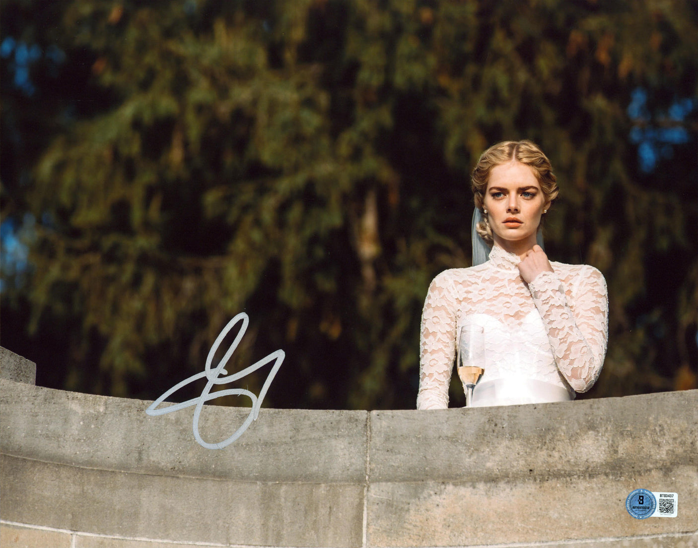 Samara Weaving Ready or Not Authentic Signed 11x14 Horizontal Photo BAS #BT03437