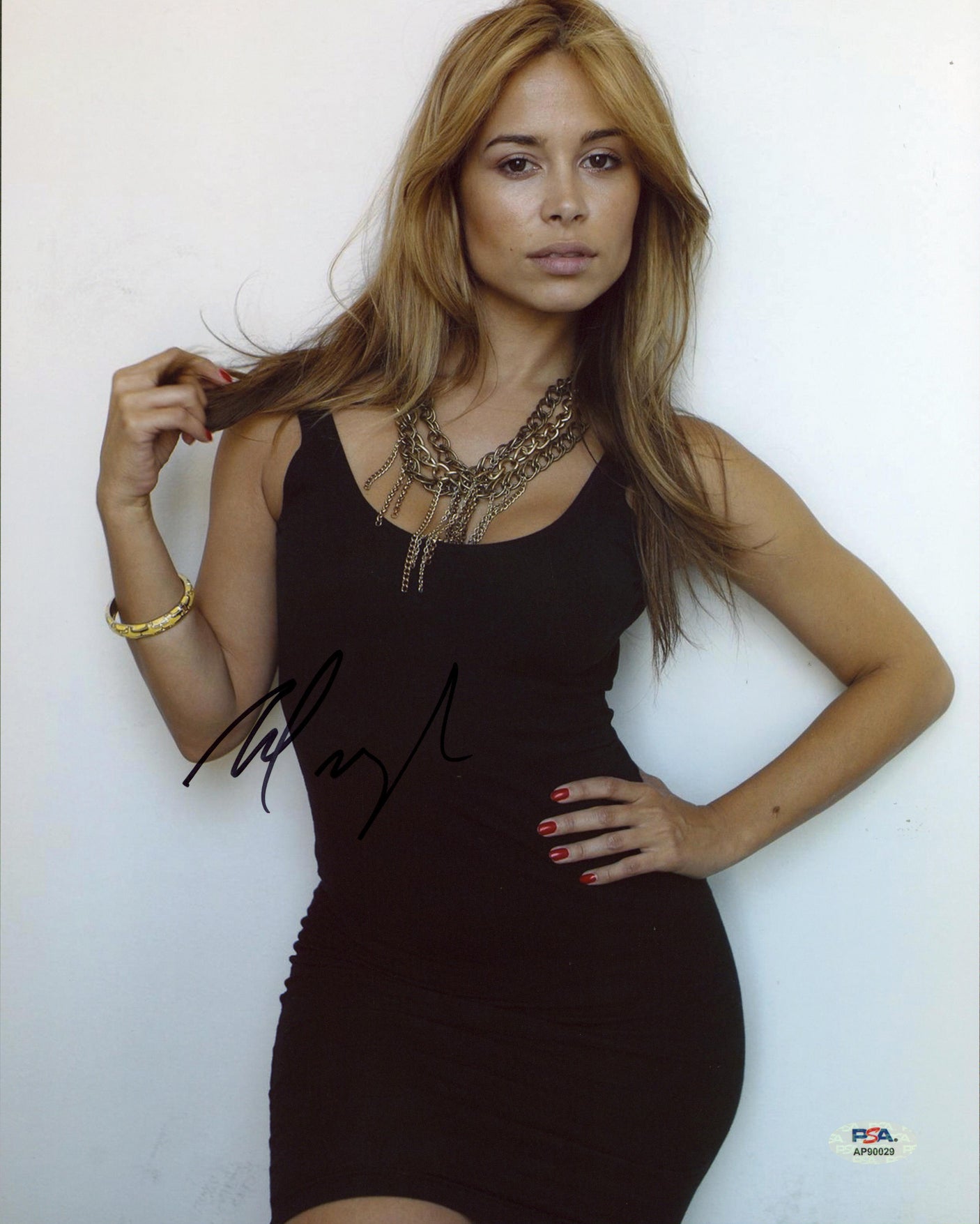 Zulay Henao Fighters Authentic Signed 11x14 Vertical Photo PSA/DNA #AP90029