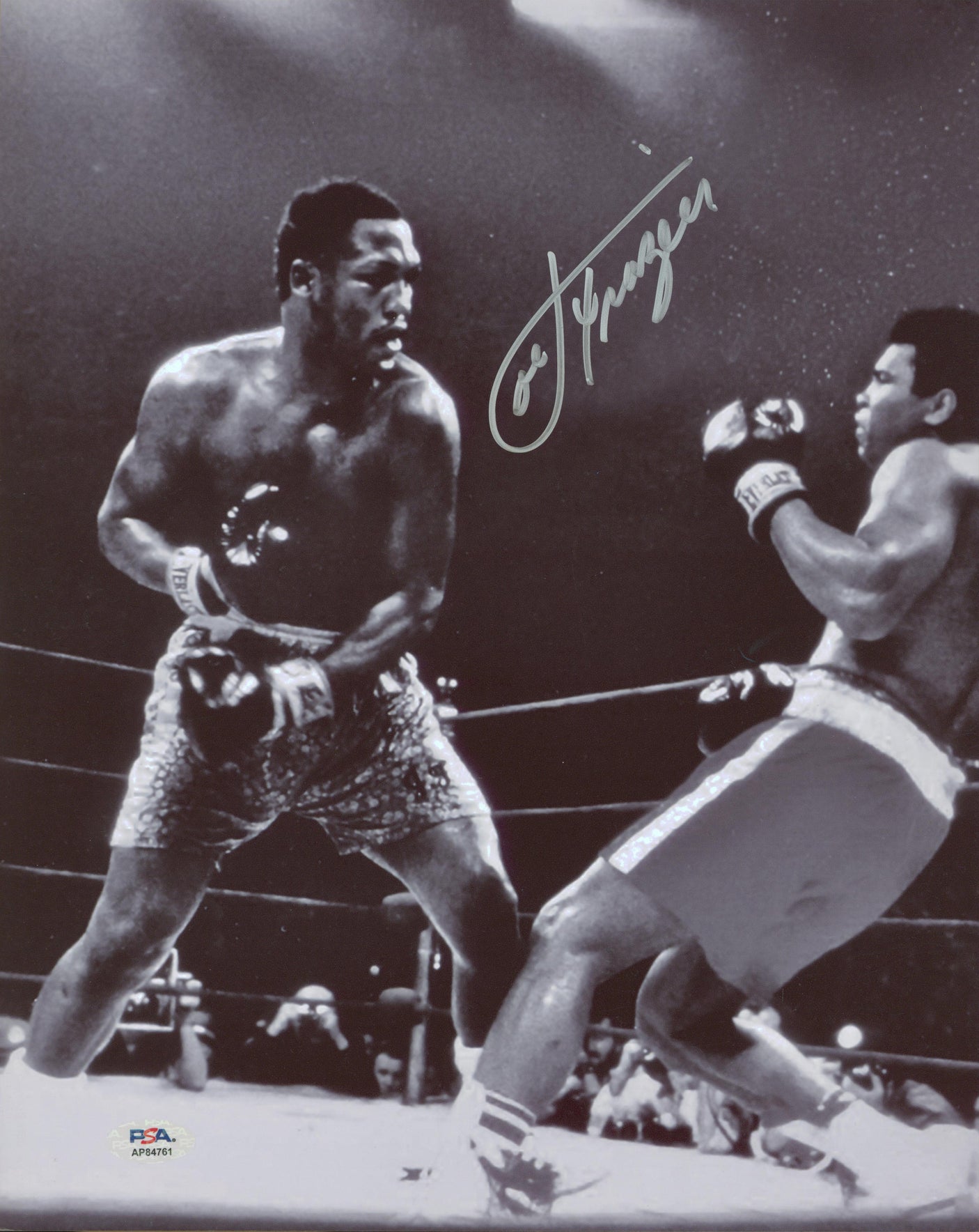 Joe Frazier Authentic Signed 11x14 B&W Vertical Photo Vs Muhammad Ali PSA/DNA