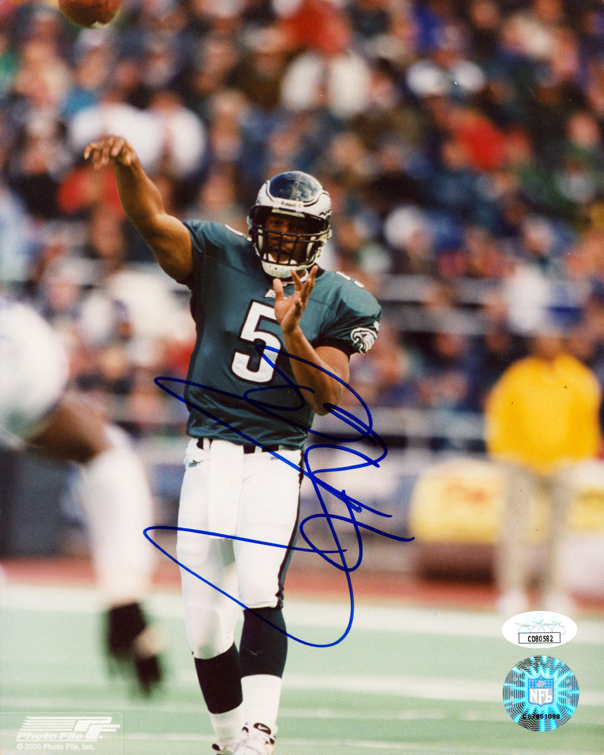 Eagles Donovan McNabb Authentic Signed 8x10 PhotoFile Photo JSA #CD80582