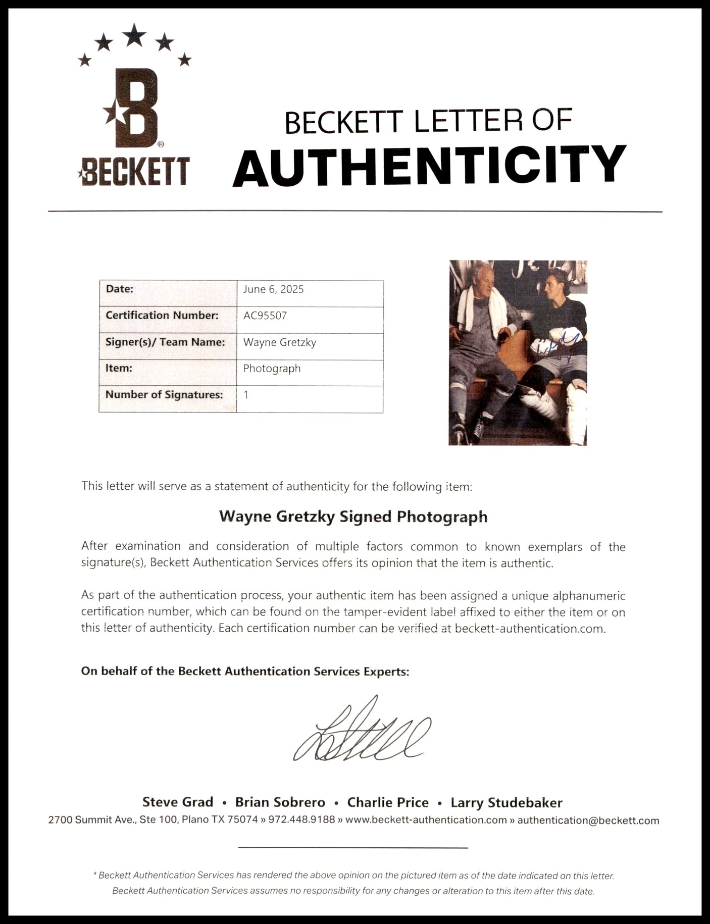Wayne Gretzky Autographed 8x10 Photo Los Angeles Kings Beckett BAS #AC95507