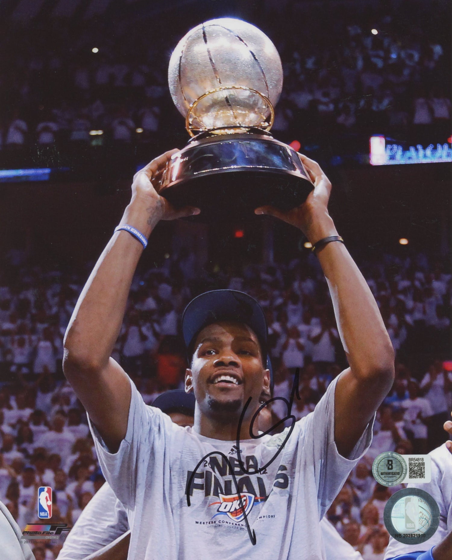 Thunder Kevin Durant Authentic Signed 8x10 Photo Autographed BAS #BR54818