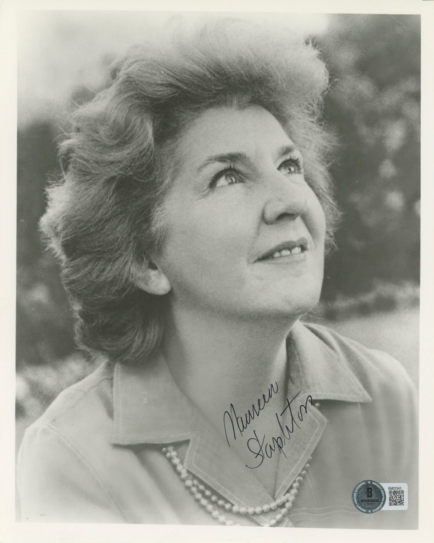 Maureen Stapleton Reds Authentic Signed 8x10 Black & White Photo BAS #BM03343