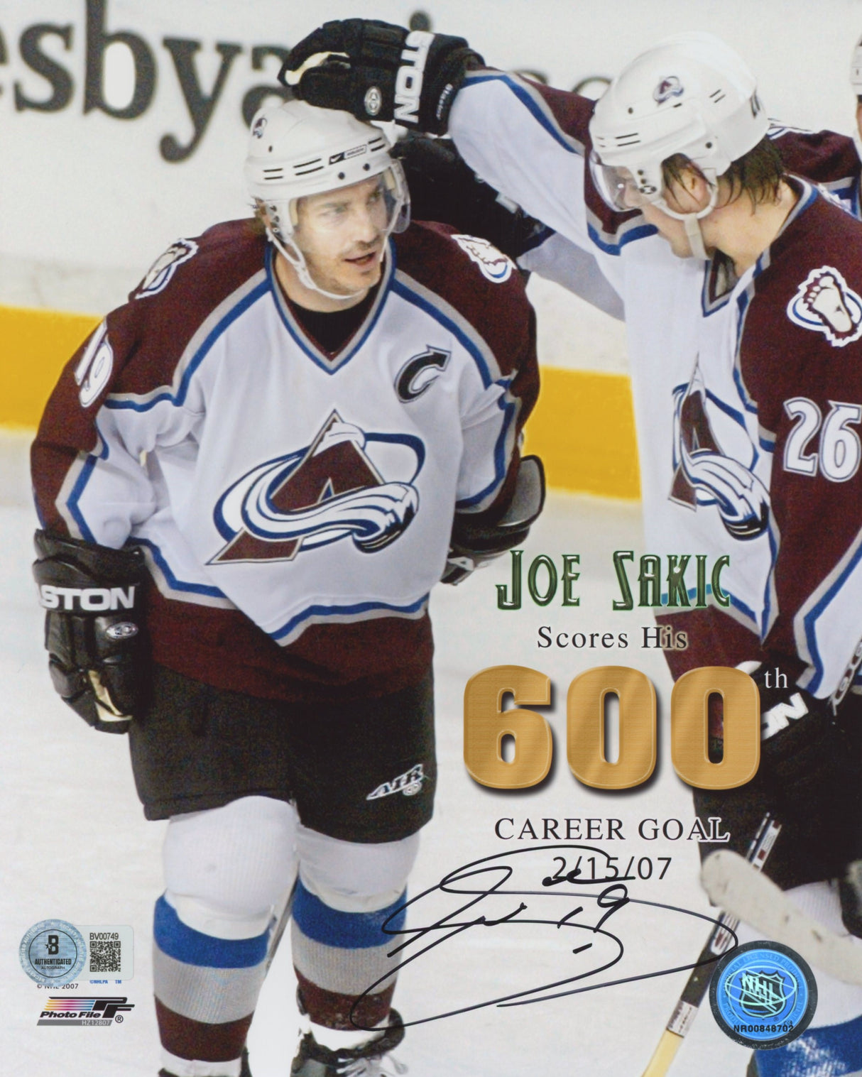 Avalanche Joe Sakic "19" Authentic Signed 8x10 Photo Autographed BAS #BV00749