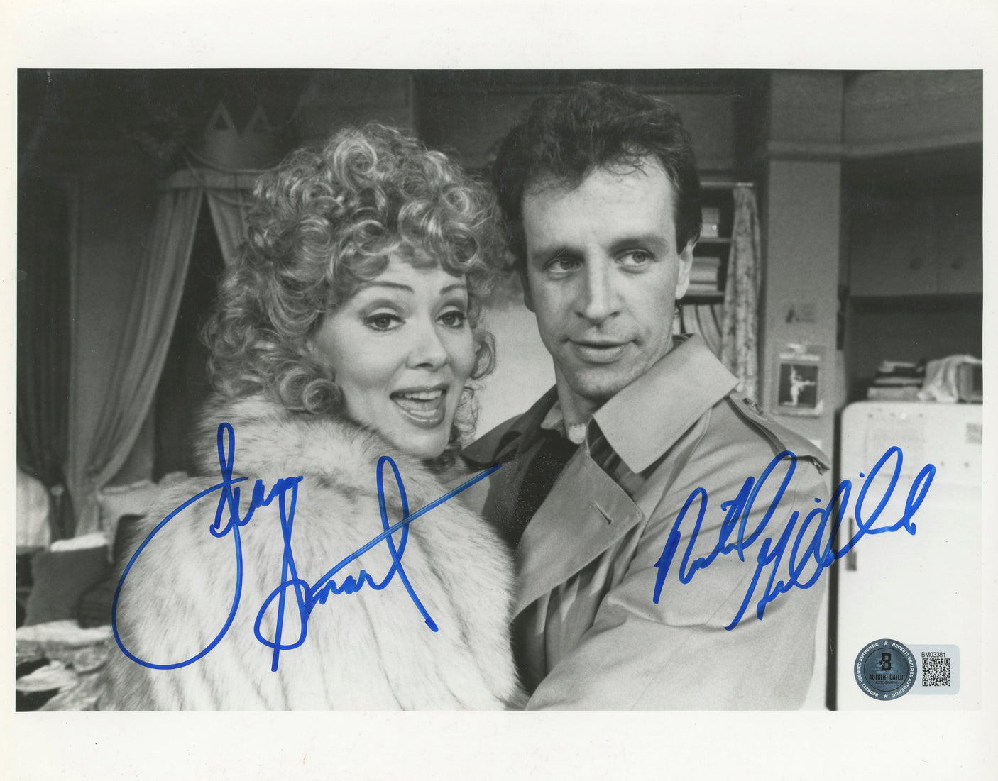 Jean Smart & Richard Gilliland Authentic Signed 8x10 Photo BAS #BM03381