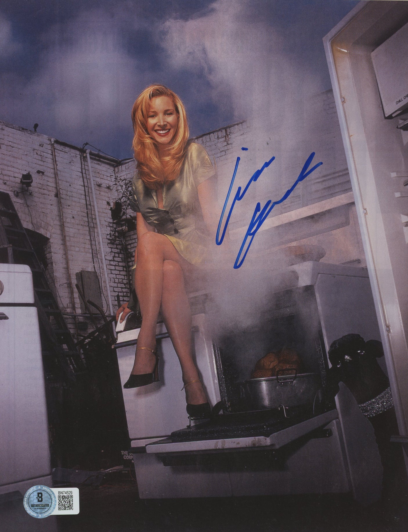 Lisa Kudrow Friends Authentic Signed 8x10 Photo Autographed BAS #BN74529