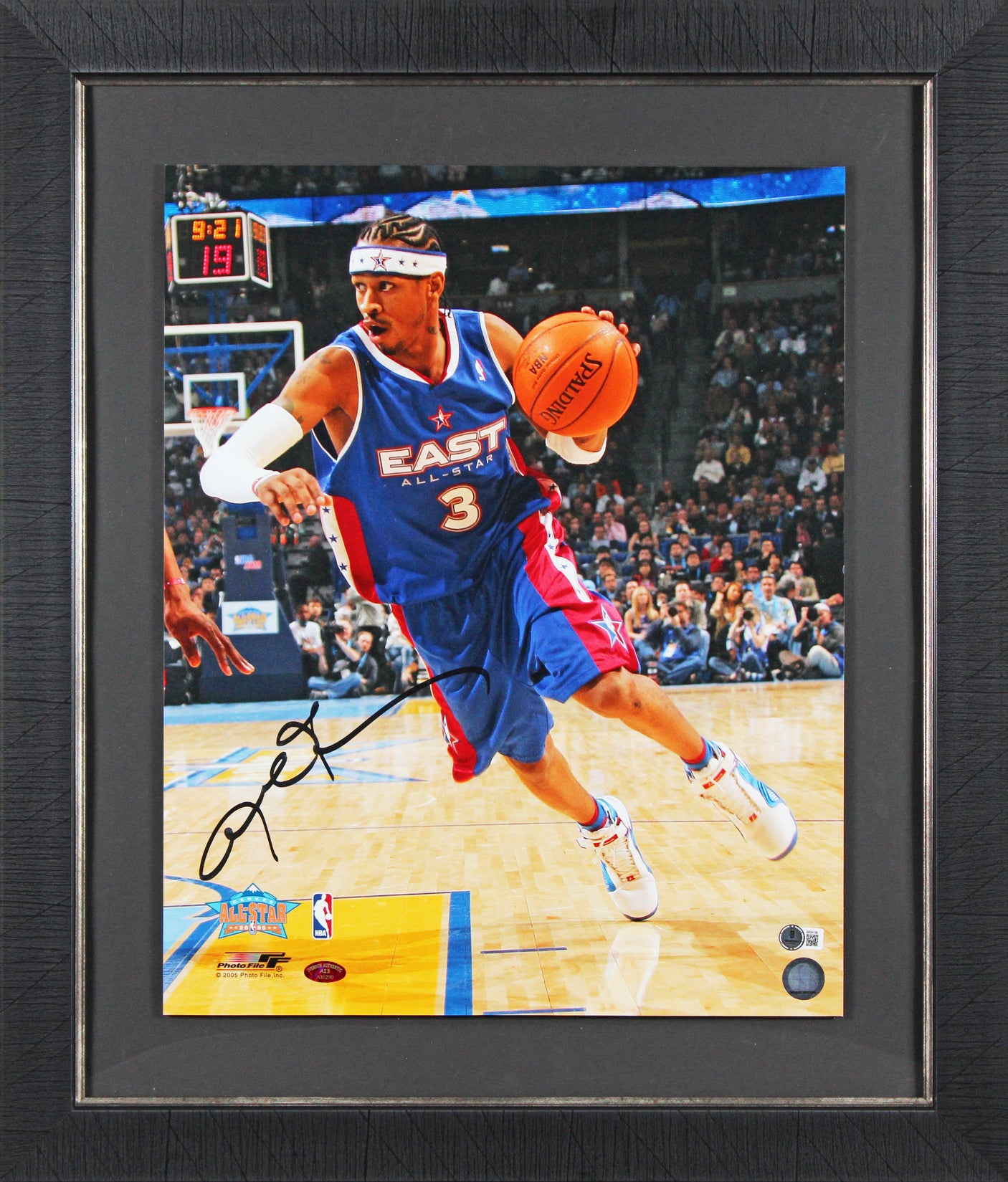 76ers Allen Iverson Authentic Signed 16x20 Framed Photo Autographed BAS #BR84196