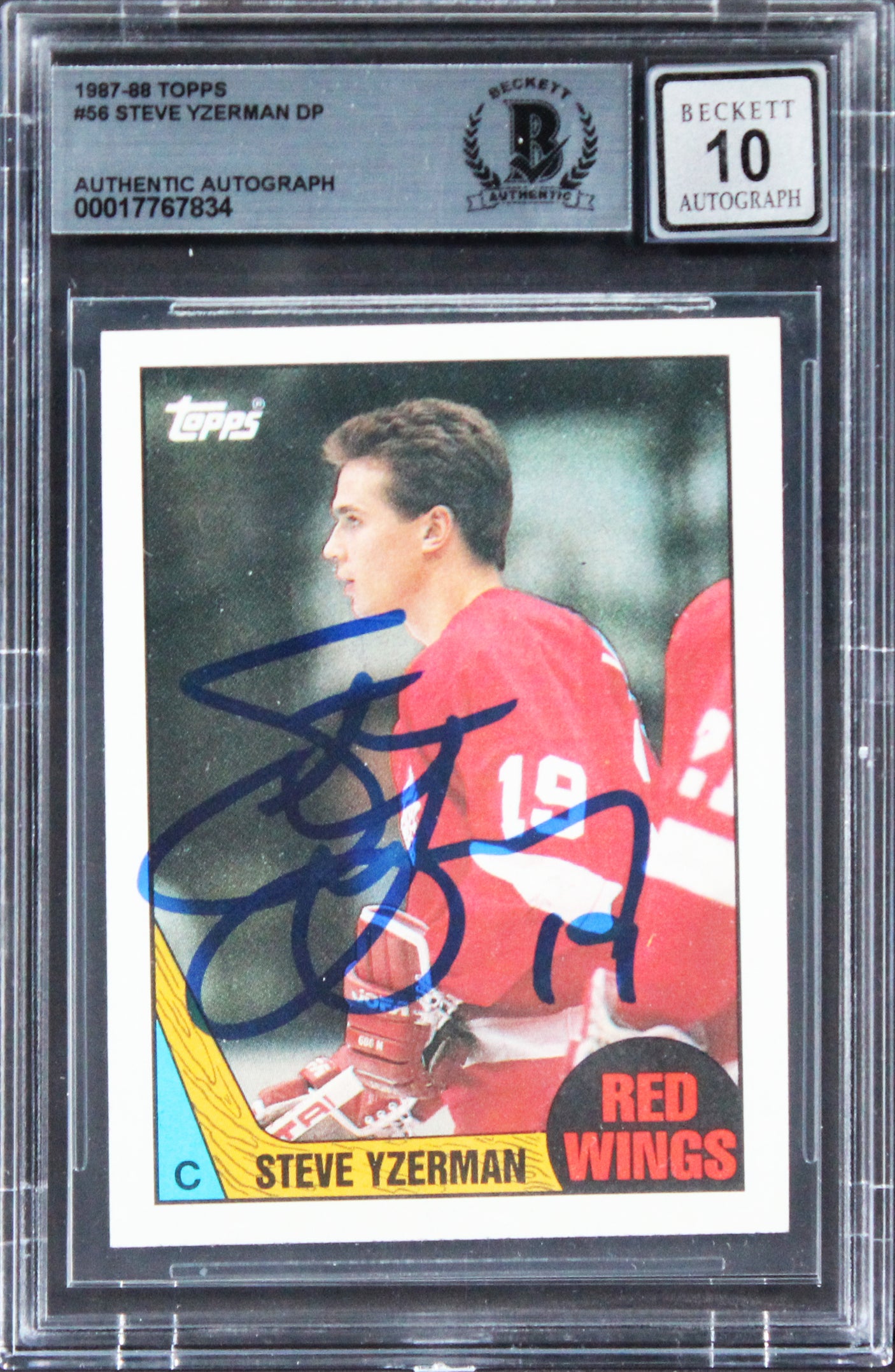 Red Wings Steve Yzerman Signed 1987 Topps #56 Card Auto 10! BAS Slabbed