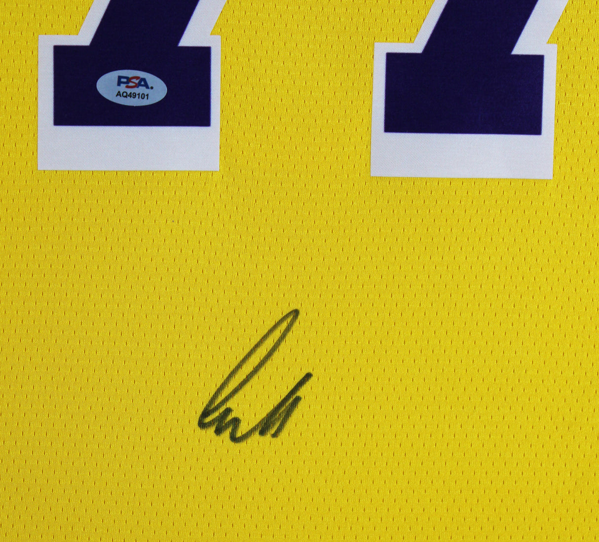 Lakers Luka Doncic Signed Yellow Nike Swingman Framed Jersey PSA/DNA #AQ49101