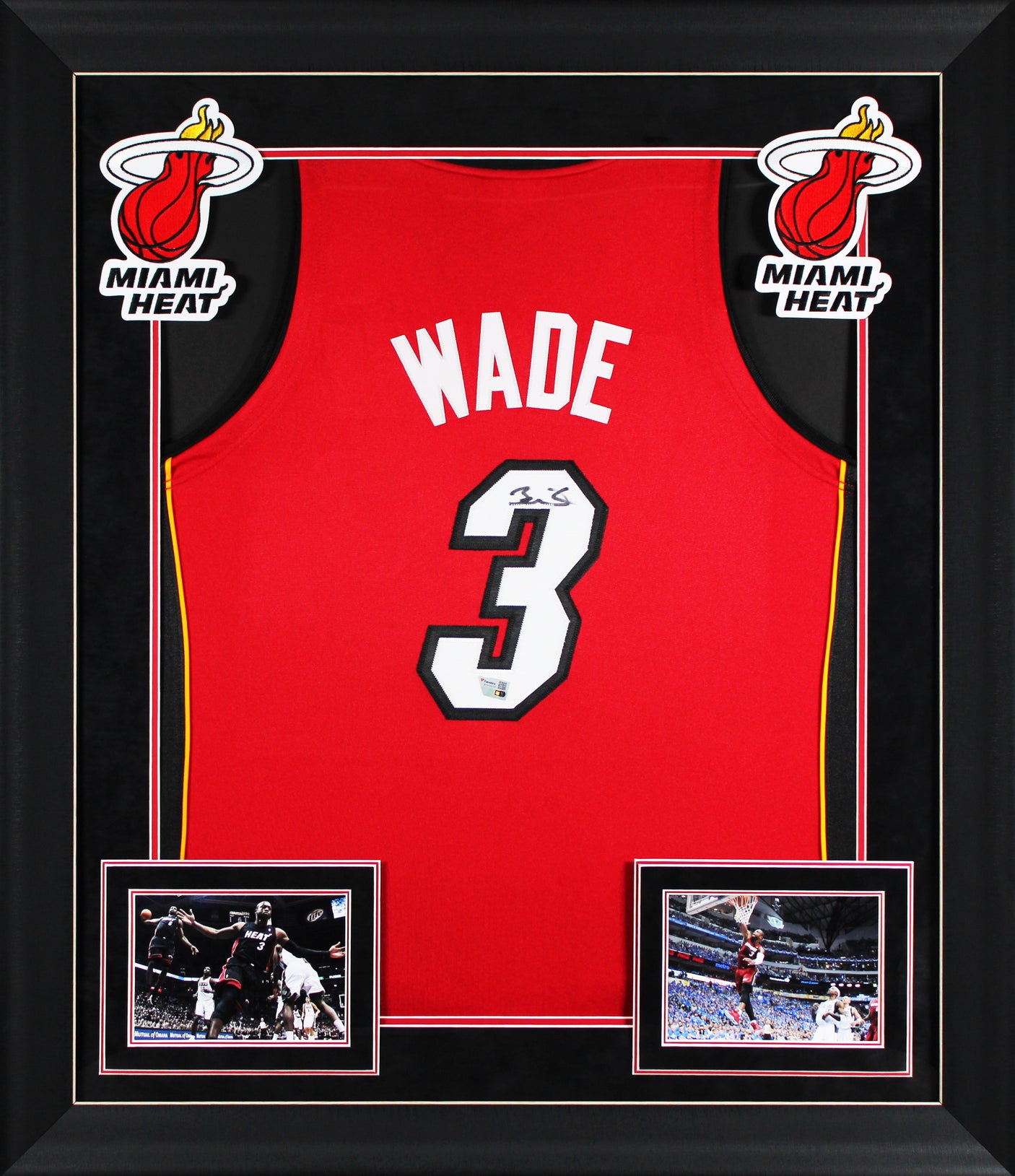 Heat Dwyane Wade Signed 2005-06 Red M&N Authentic Framed Jersey Fanatics COA