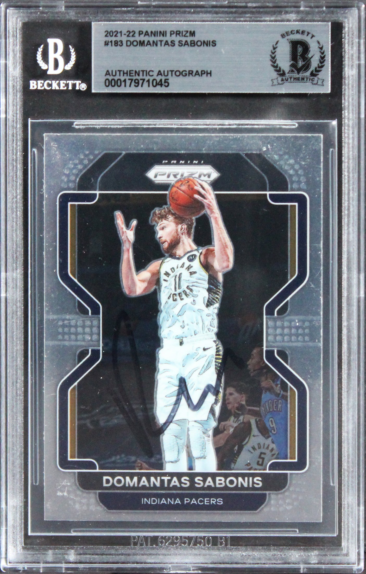 Pacers Domantas Sabonis Authentic Signed 2021 Panini Prizm #183 Card BAS Slabbed