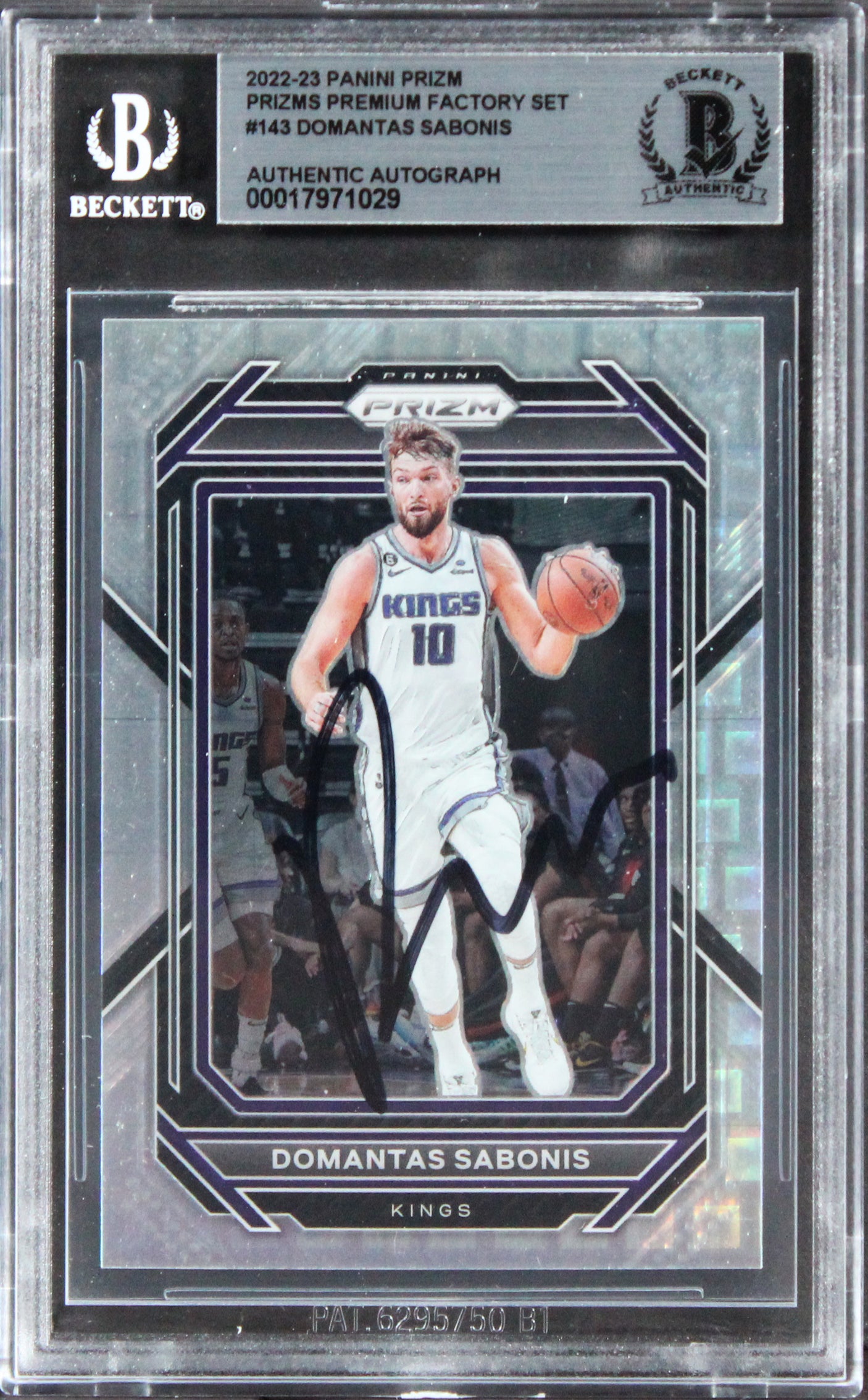 Kings Domantas Sabonis Signed 2022 Panini Prizm Premium FS #143 Card BAS Slabbed