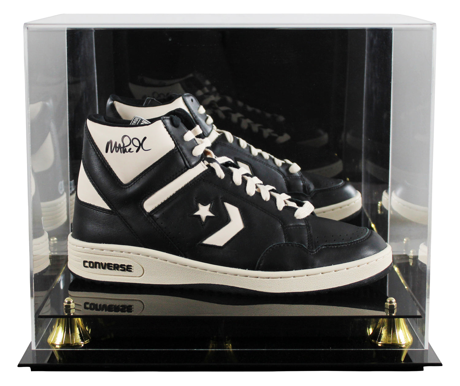 Lakers Magic Johnson Signed Right B&W Converse Weapon Shoe W/ Case BAS Witness 3