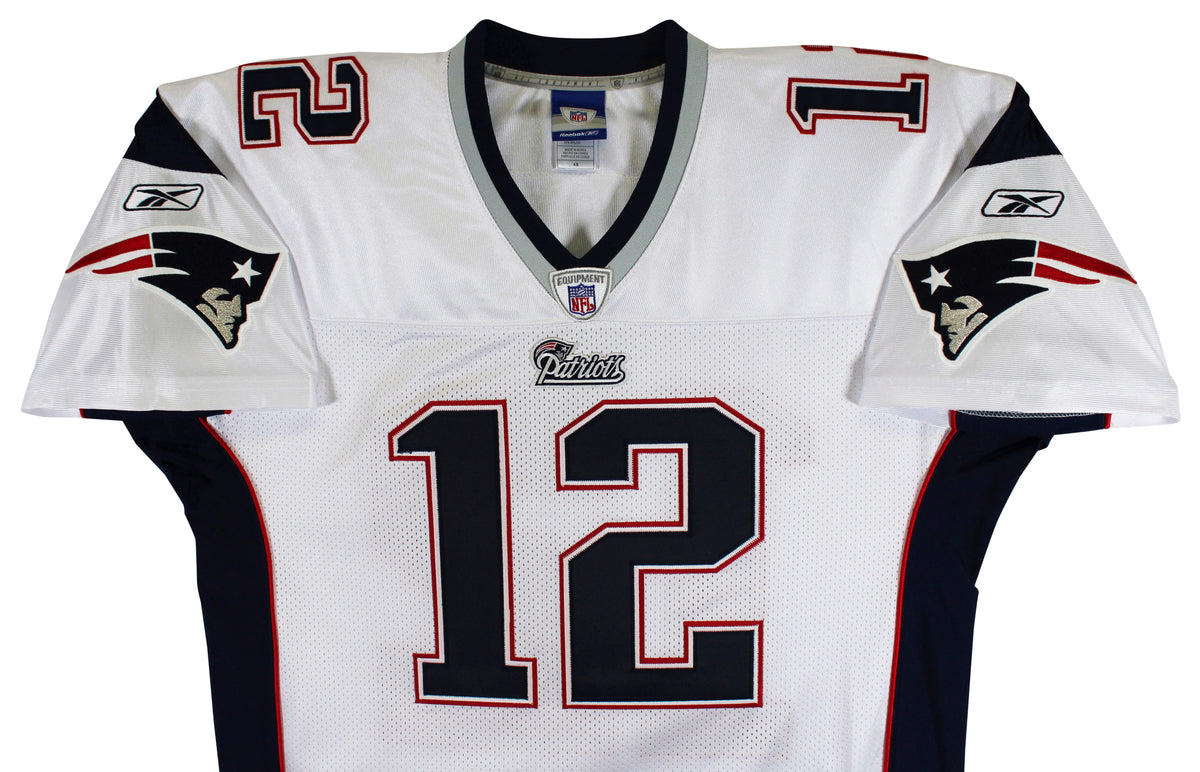 Patriots Tom Brady Signed 2006 Vintage White Reebok Jersey BAS #AC020749