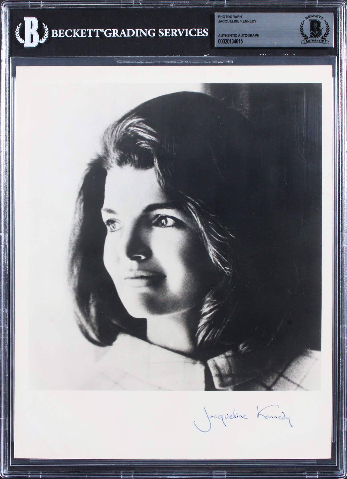 Jacqueline Kennedy Onassis Authentic Signed 8x10 Black & White Photo BAS Slabbed