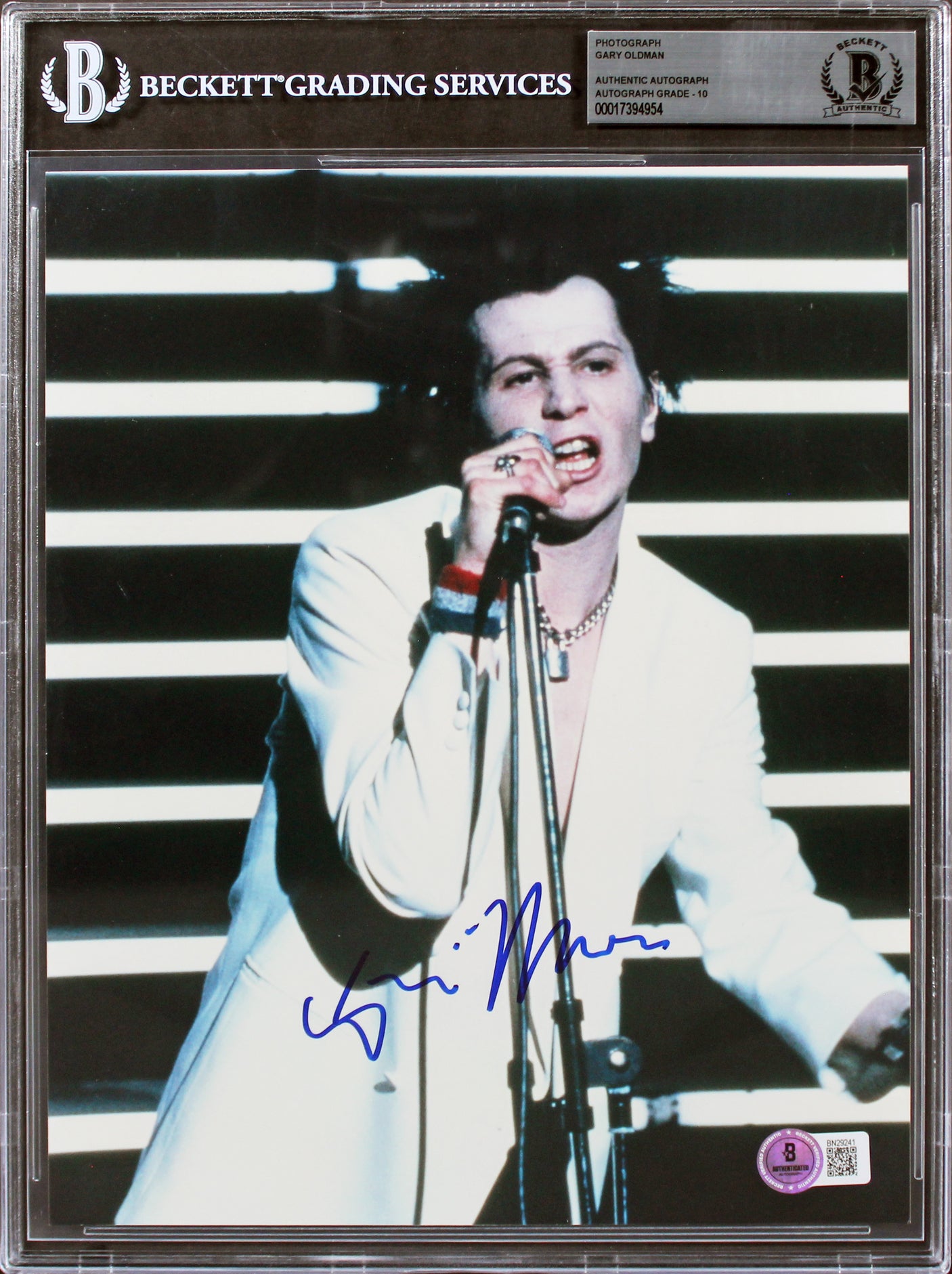 Gary Oldman Sid and Nancy Authentic Signed 8x10 Photo Auto Graded 10 BAS Slabbed