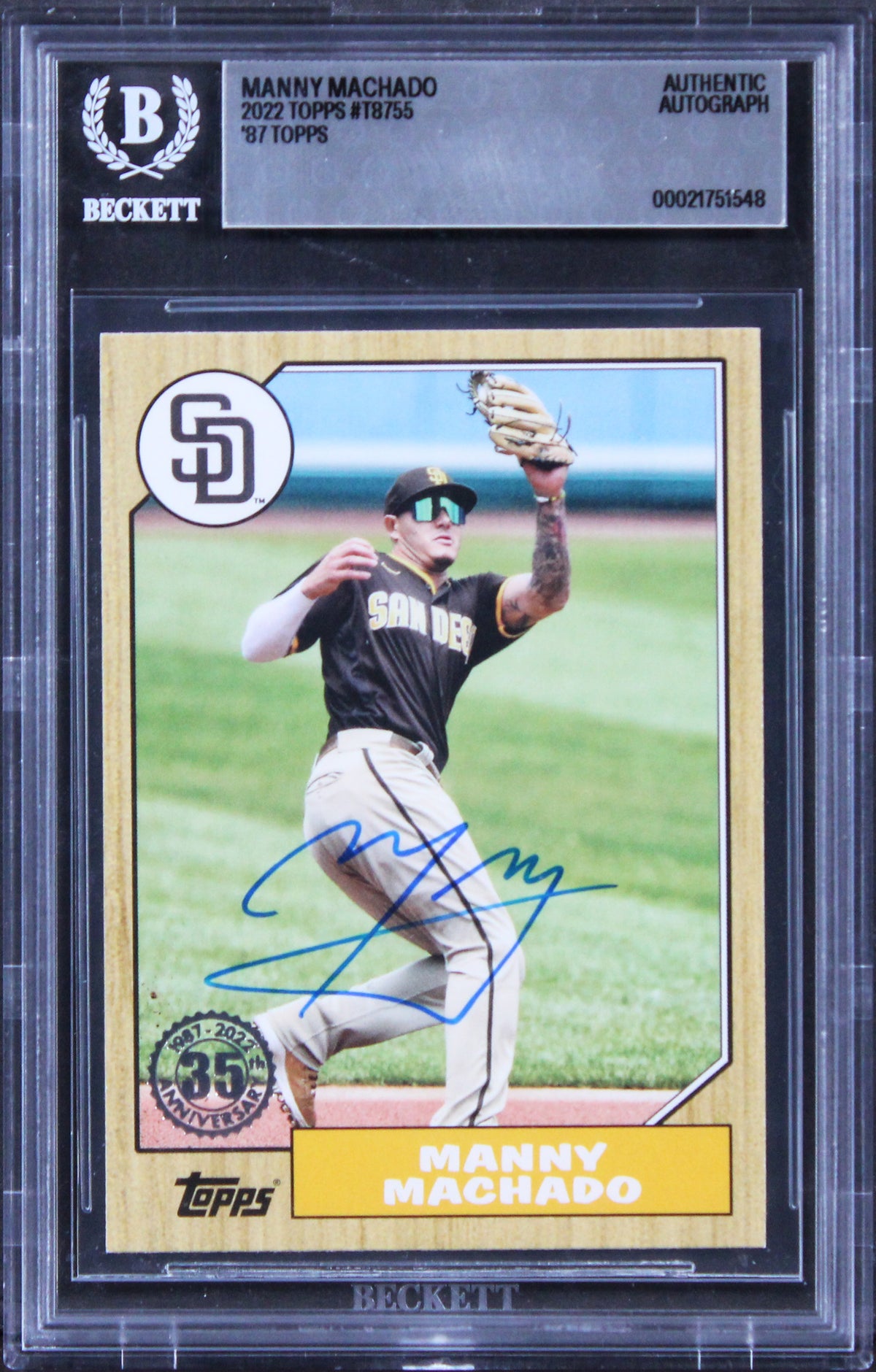 Padres Manny Machado Authentic Signed 2022 Topps #T8755 Card BAS Slabbed